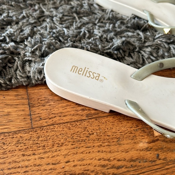 Melissa Harmonic Studs Champagne Gold Thong Sandals Studded Bow Vegan Size 9 - Picture 7 of 7